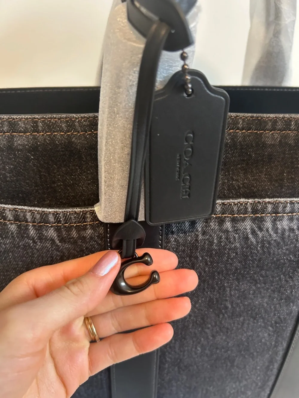 COACH NWT Wesley Tote Black Wash Denim - Picture 6 of 7